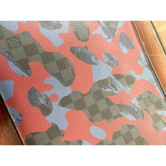 Louis Vuitton Mens' Pochette Joule GM Clutch Bag Camouflage - Picture 5 of 6